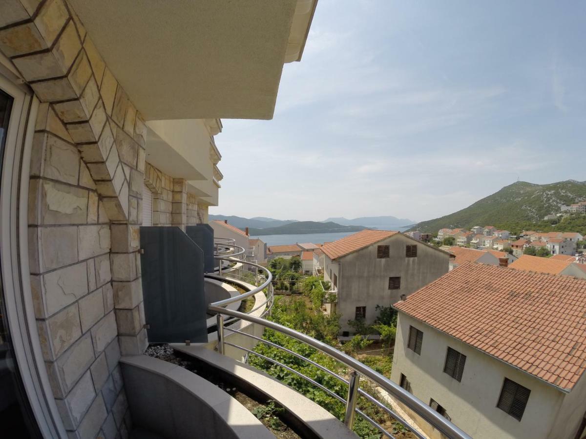 Youth Hotel Lav Neum Exterior photo